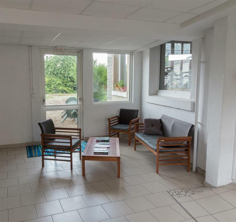 Hotel Du Cygne De La Croix Blanche Lailly-en-Val ภายนอก รูปภาพ