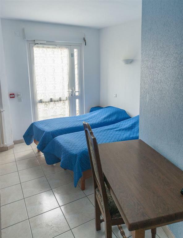 Hotel Du Cygne De La Croix Blanche Lailly-en-Val ภายนอก รูปภาพ