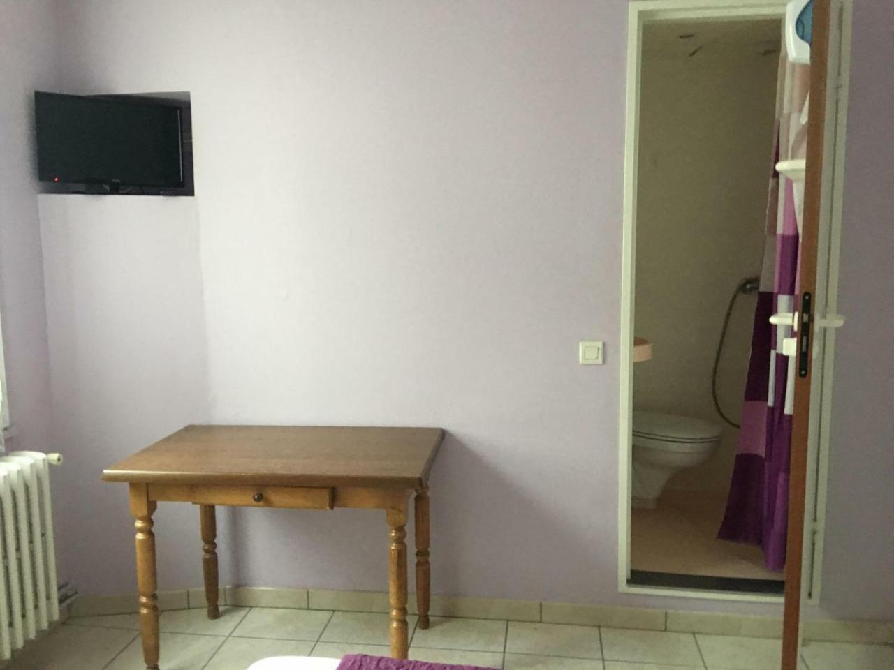 Hotel Du Cygne De La Croix Blanche Lailly-en-Val ภายนอก รูปภาพ